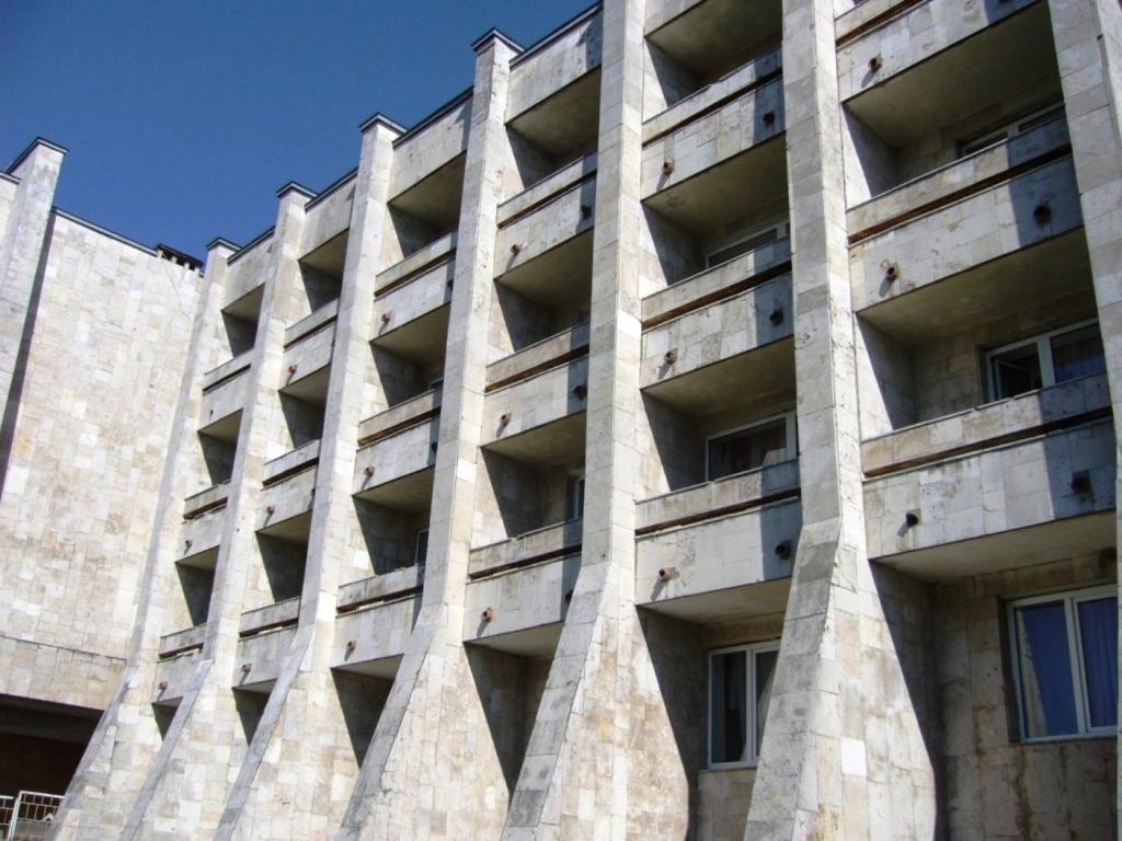 Hotel Profspilkovyi ลุตสกาย ภายนอก รูปภาพ