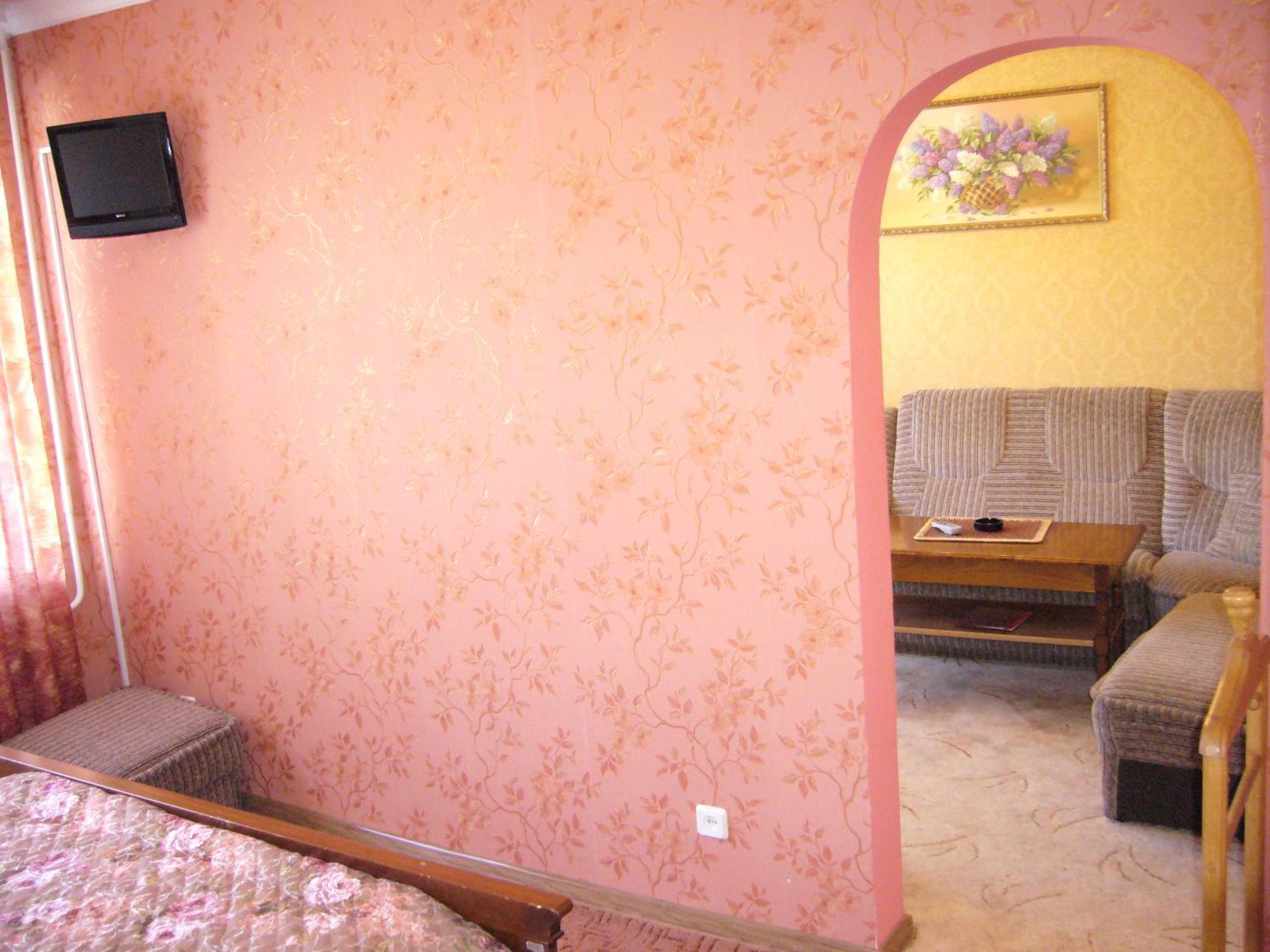 Hotel Profspilkovyi ลุตสกาย ภายนอก รูปภาพ