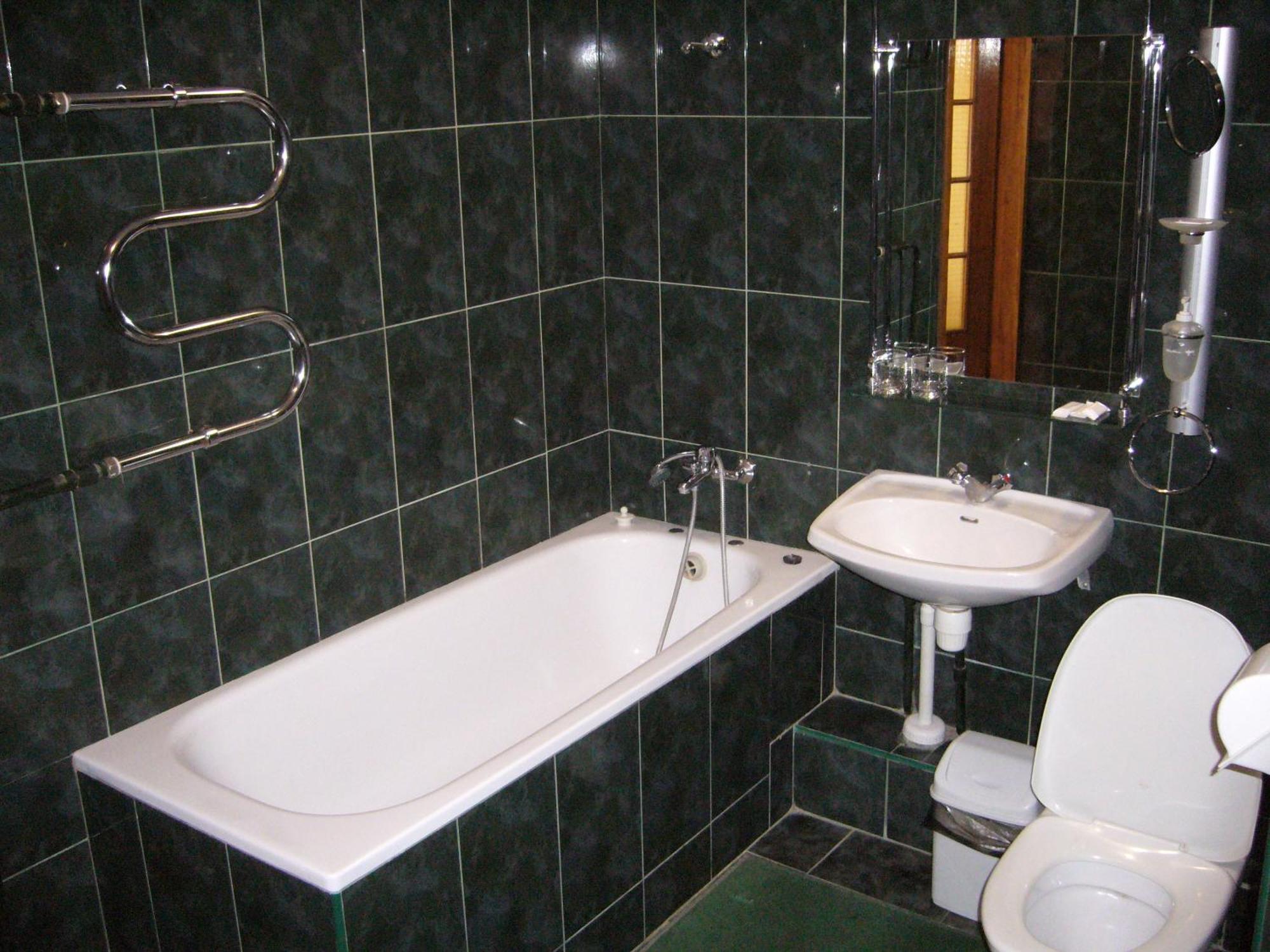 Hotel Profspilkovyi ลุตสกาย ภายนอก รูปภาพ